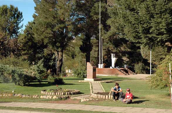 Plaza y monumento a San Martn - Alumin
