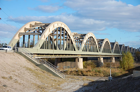 Viejo puente carretero - Cipolletti