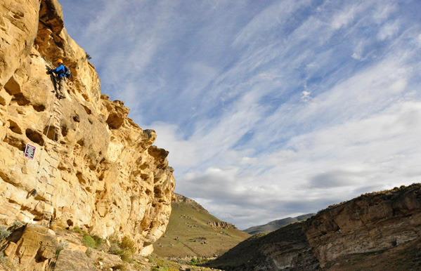 Escalando paredes de roca natural - El Calafate