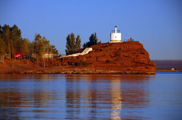 Lighthouse on the lake - Villa El Chocn