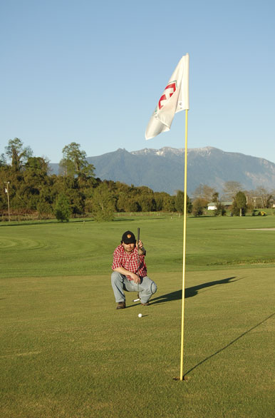 Jugando al golf - Futrono