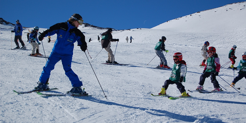 Ski school in La Parva