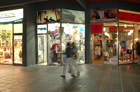 Centro comercial - Las Grutas / San Antonio Oeste