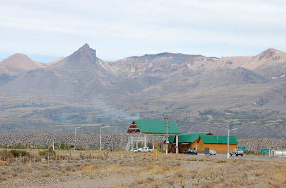 Paso fronterizo a Chile - Los Antiguos