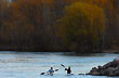 Remando en el Limay - Photo: Jorge Gonz�lez