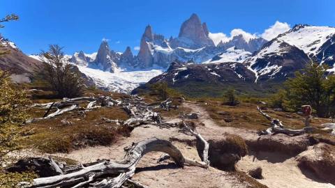 Trekking to the base of Fitz Roy