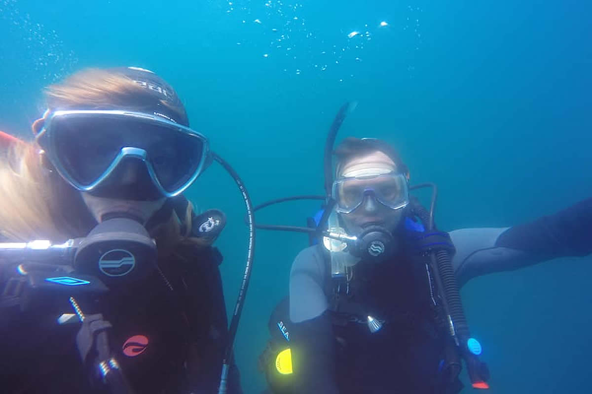 Diving in Las Grutas