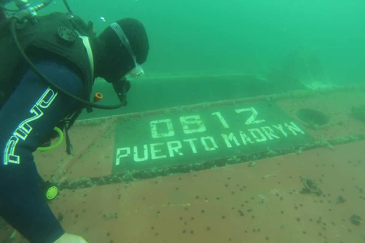 Wreck diving in Puerto Madryn