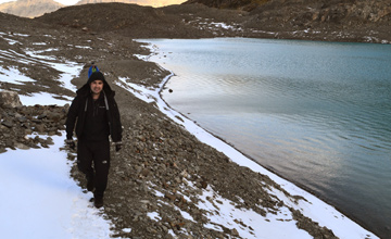Caminando a la Laguna de los Témpanos y al glaciar Vinciguerra