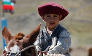 Tranquera abierta a jineteada mapuche 