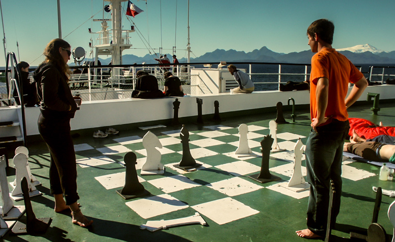 Playing “giant” chess