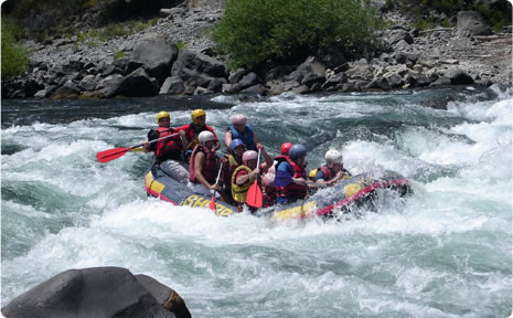 Rafting en el r�o Alumin�
