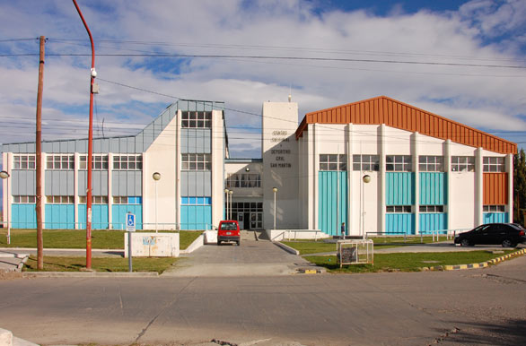 Centro Cultural y Deportivo - Perito Moreno