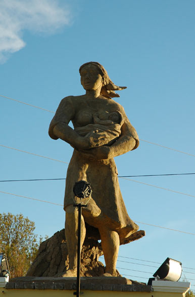 Monumento a las madres - Cte. Luis Piedra Buena