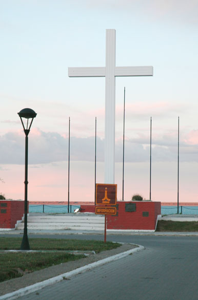 Cruz del centenario - Puerto Santa Cruz