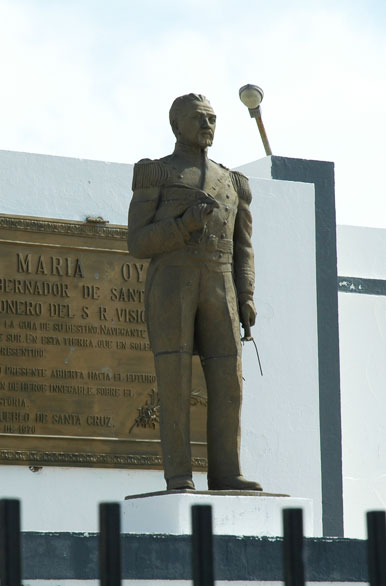 Mausoleo Carlos Mara Moyano - Puerto Santa Cruz