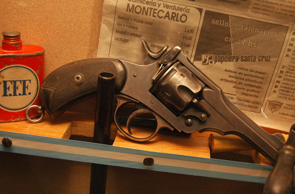 Arma antigua en el museo - Puerto Santa Cruz