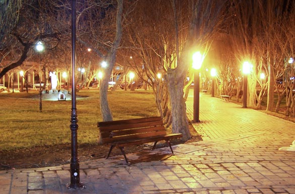 Plaza de noche - Ro Gallegos
