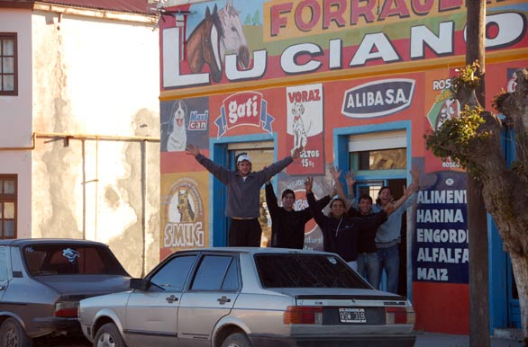 Forrajer�a Luciano - R�o Mayo, 