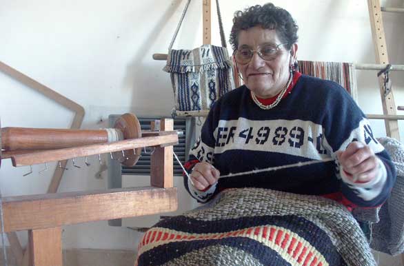 The loom hands - R�o Mayo, 