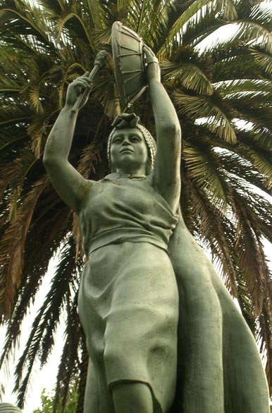 Monumento a La Araucana - Temuco