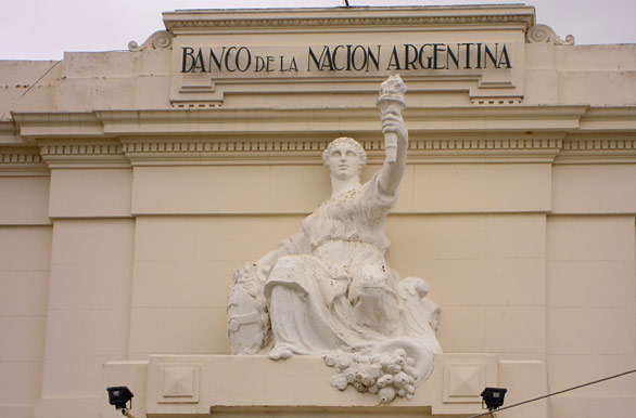 Fachada del Banco Nacin - Viedma / Carmen de Patagones