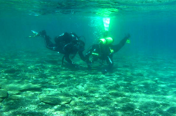 SCUBA diving in the Nahuel Huapi - Villa La Angostura