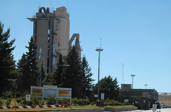 Vista de la planta de cemento - Zapala