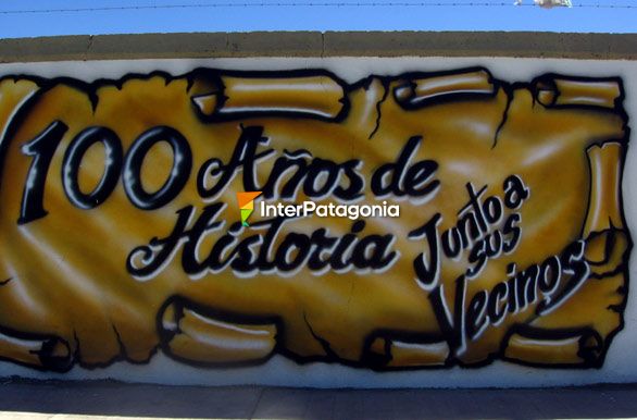 Mural aniversario 100 aos - Colonia 25 de Mayo