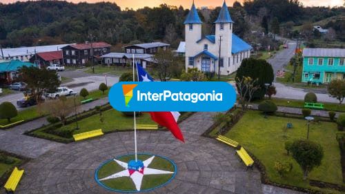 Bandera chilena en lo alto