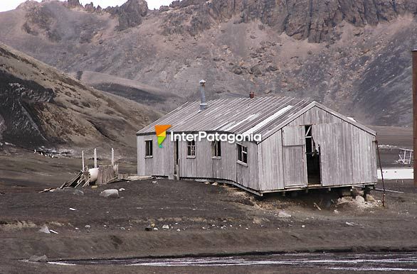 Antiguo refugio en la Isla Decepción