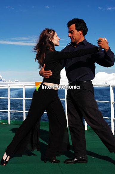 Tango a bordo - Antártida