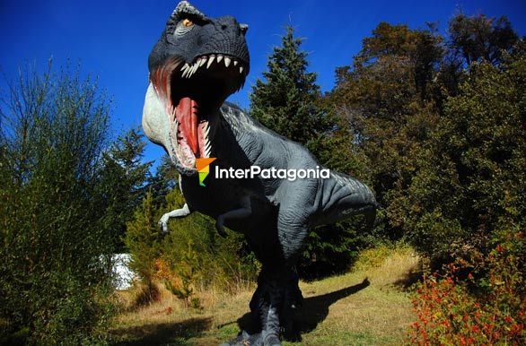 Dinosaurios en Parque temático Nahuelito