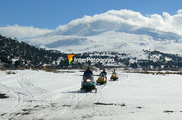 Paseos en moto de nieve - Caviahue