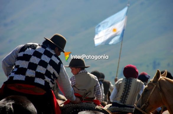 Comunidad Mapuche en la Fiesta del Telar - Caviahue