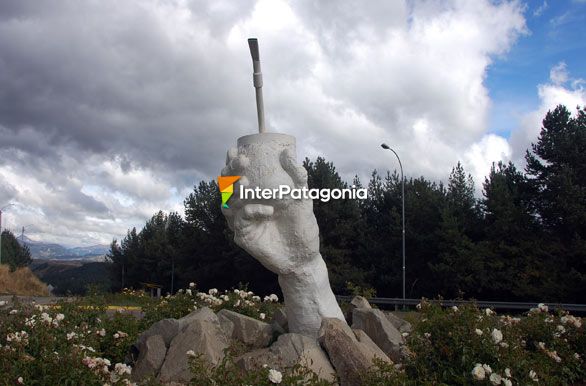 Monumento al mate - Coyhaique