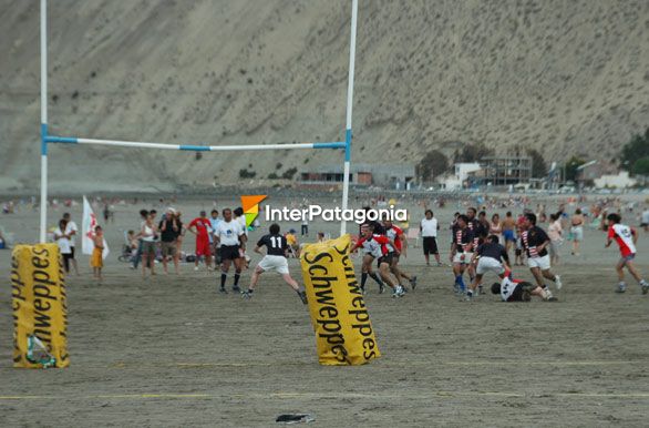 Rugby en la playa - Comodoro Rivadavia