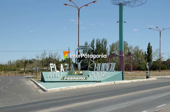 Acceso a Plaza Huincul