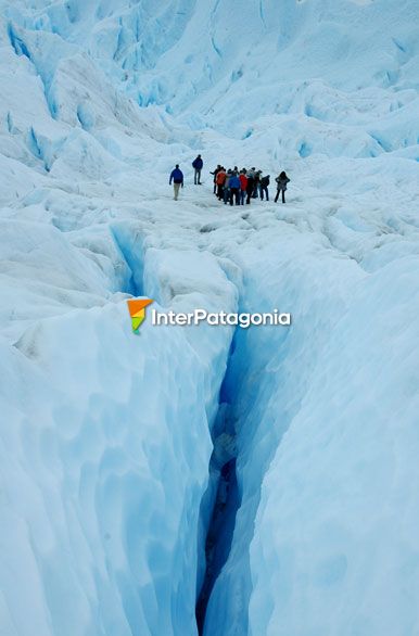 Frente a la gran grieta - El Calafate