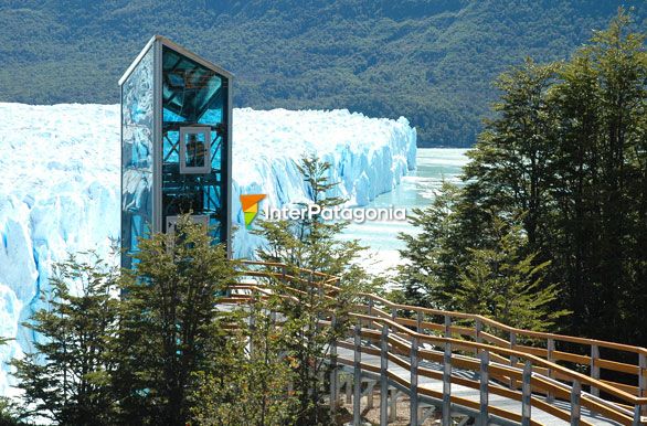 Moderno ascensor - El Calafate