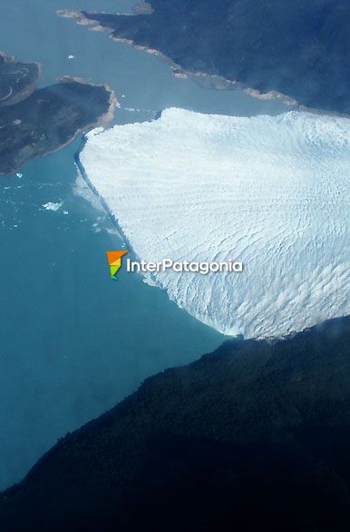 Vista aeréa del Galciar Perito Moreno