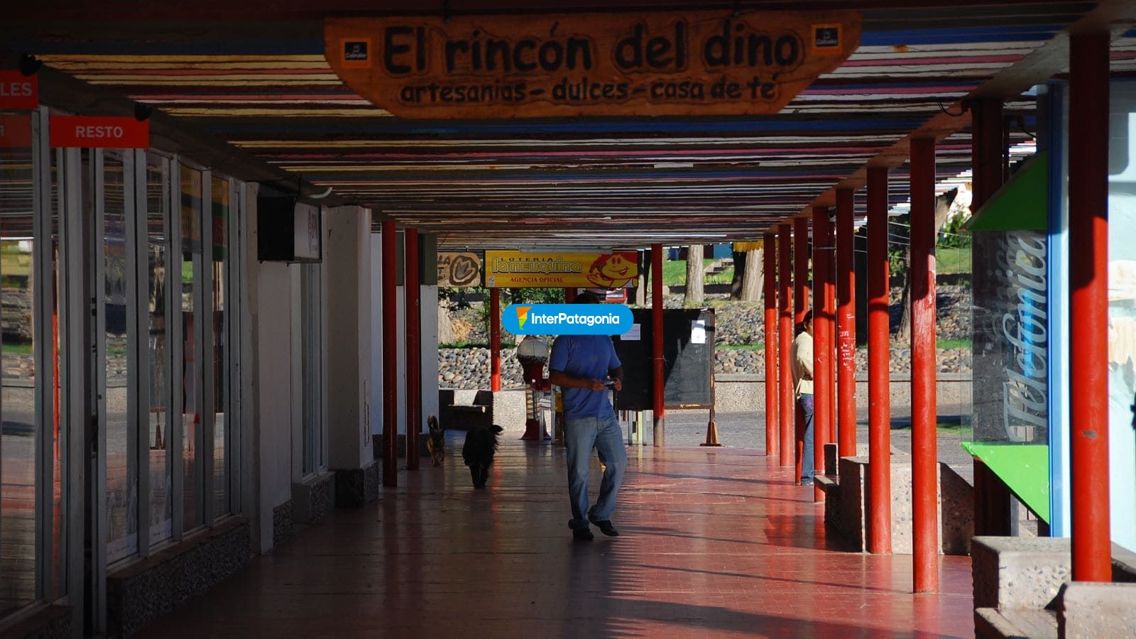 Commercial center - Villa El Choc�n
