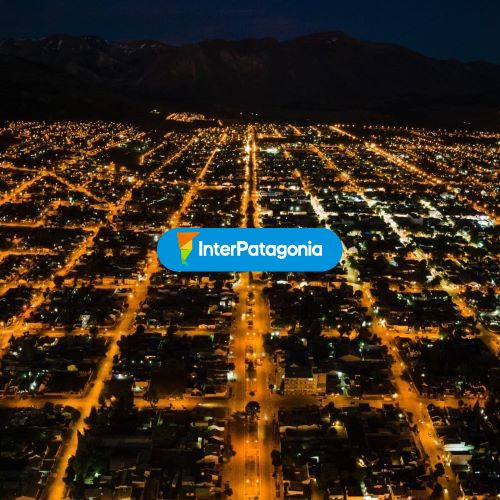 Nocturna ciudad de Esquel