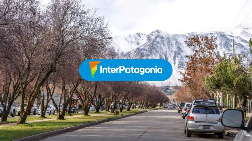Hermosa vista del cerro nevado