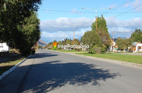 Avenida de acceso - Esquel