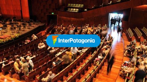 Entrando al Teatro del Lago