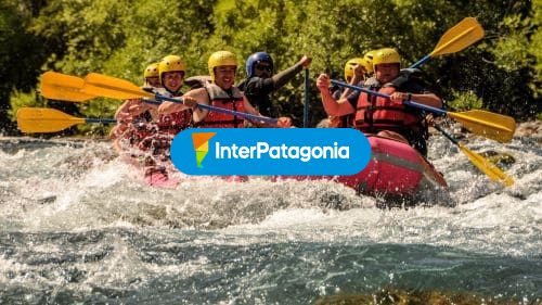 Rafting en el rio