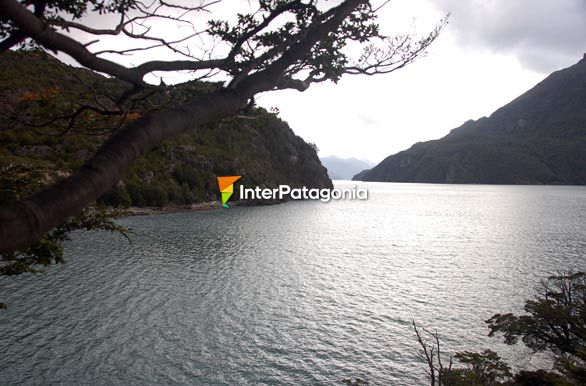 Aguas apacibles - Lago Verde