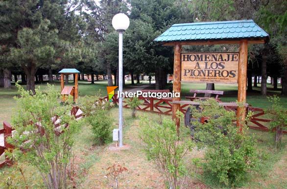 Homenaje a los pioneros - Lago Verde