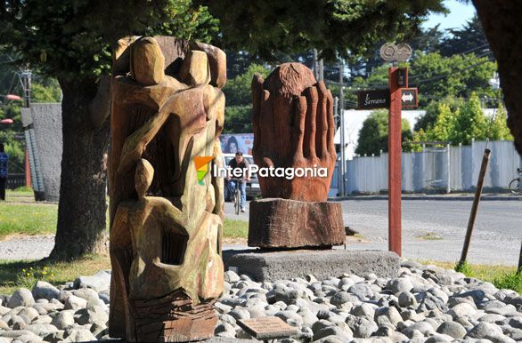 Escultura en laurel de Olga Disi - Llanquihue